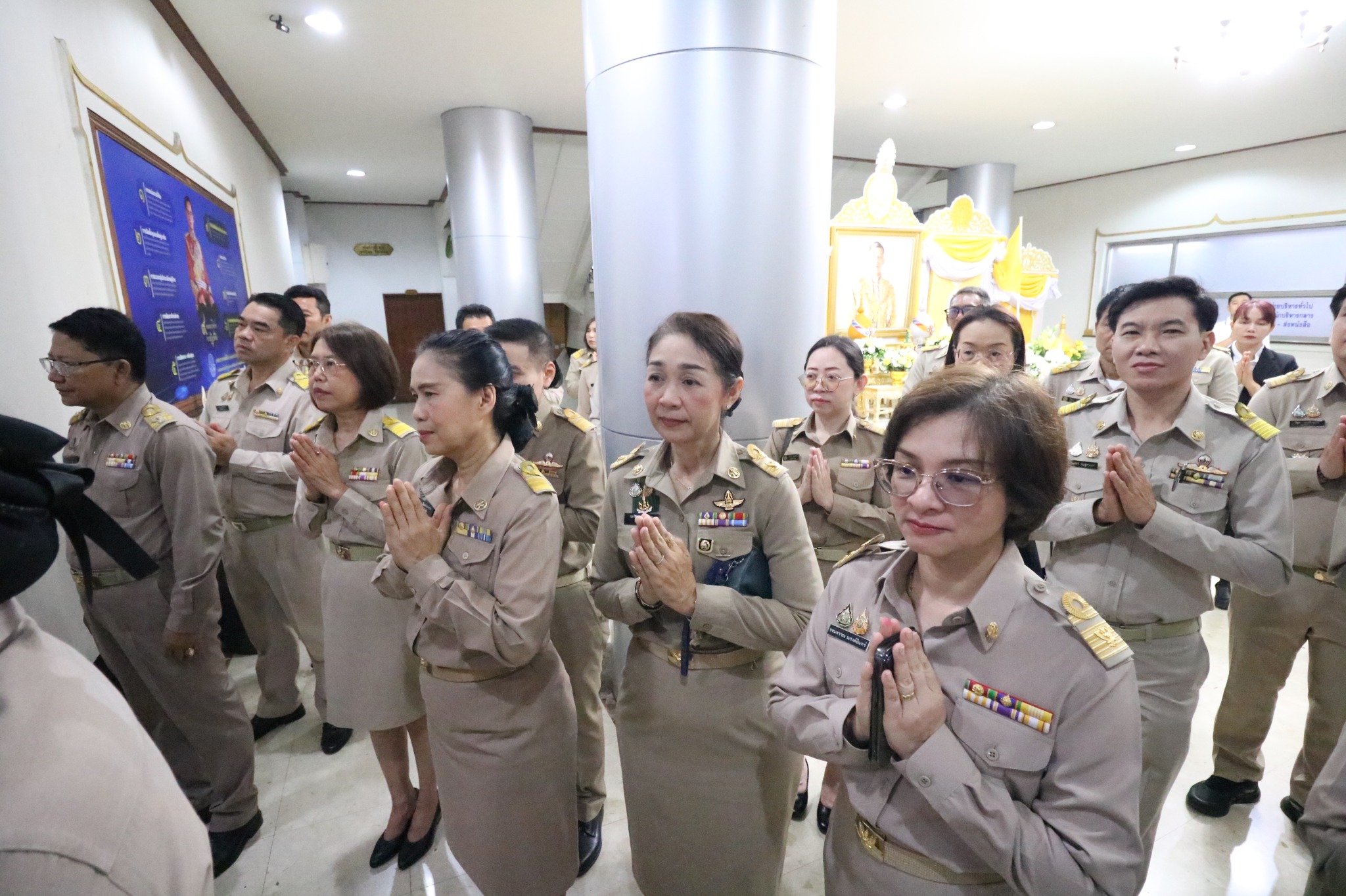 title - ส.ป.ก. จัดพิธีสักการะสิ่งศักดิ์สิทธิ์และพิธีสงฆ์ในโอกาสวันคล้ายวันสถาปนาครบรอบ 51 ปี